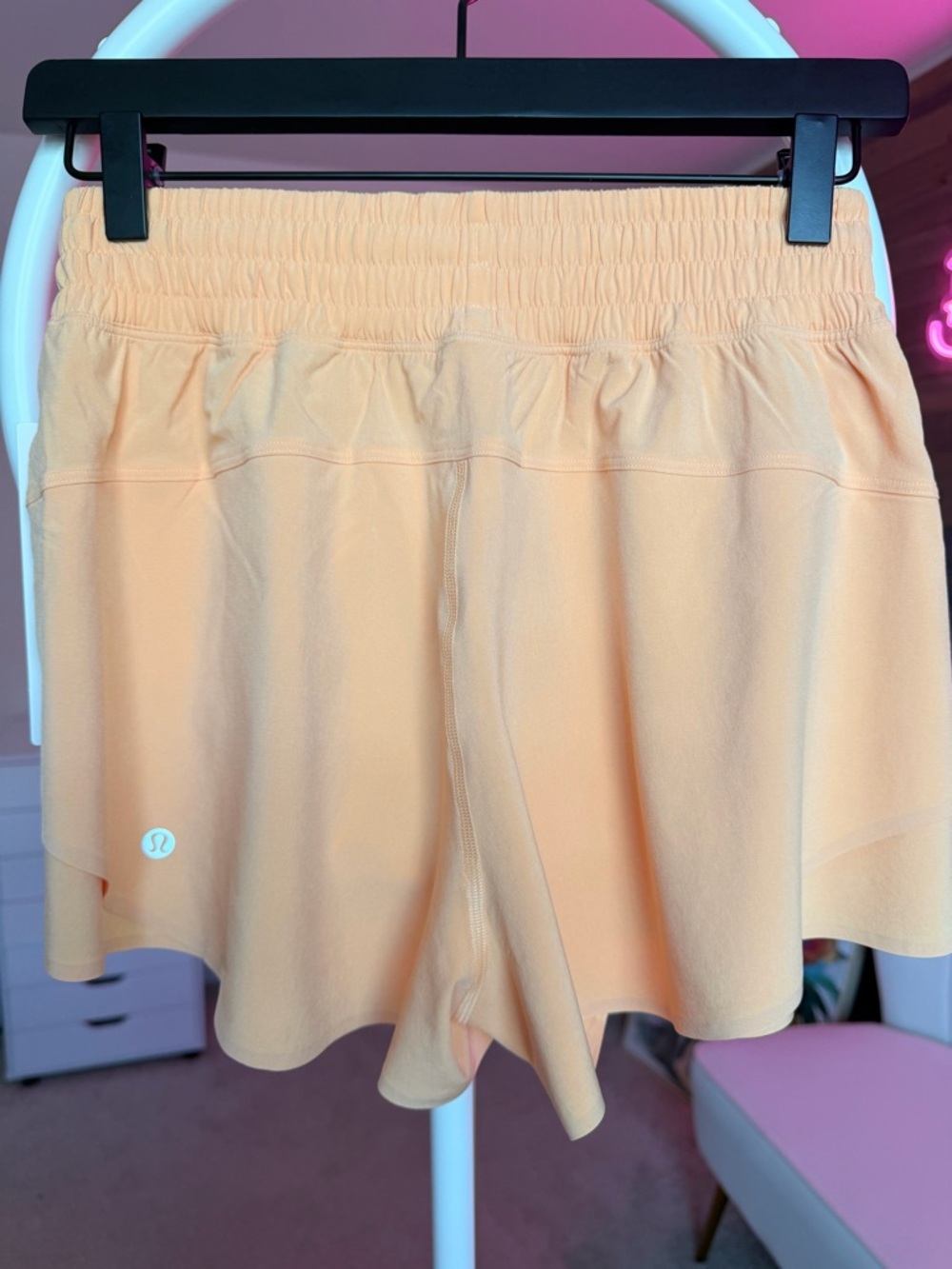 NWT Lululemon Shake It Out High-Rise Running Short 2.5" |Size XS - Picture 3 of 8